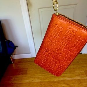 NEW STEVE MADDEN CLUTCH